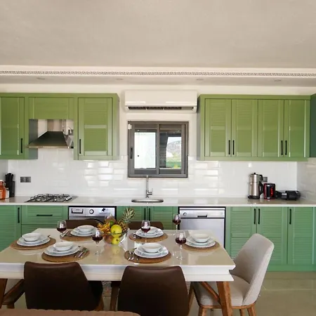 Отель Beylerbeyi 2 4*