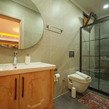 Beylerbeyi 2 Hotell 4*